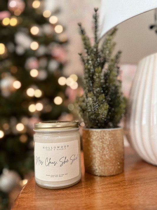 The 8oz Holiday Candle - Mrs. Claus She Shed